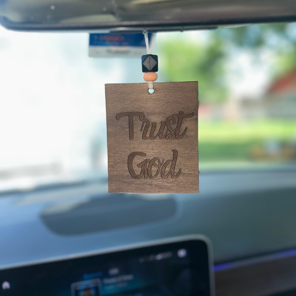 Wooden 'Trust God' Car Hanging Decor